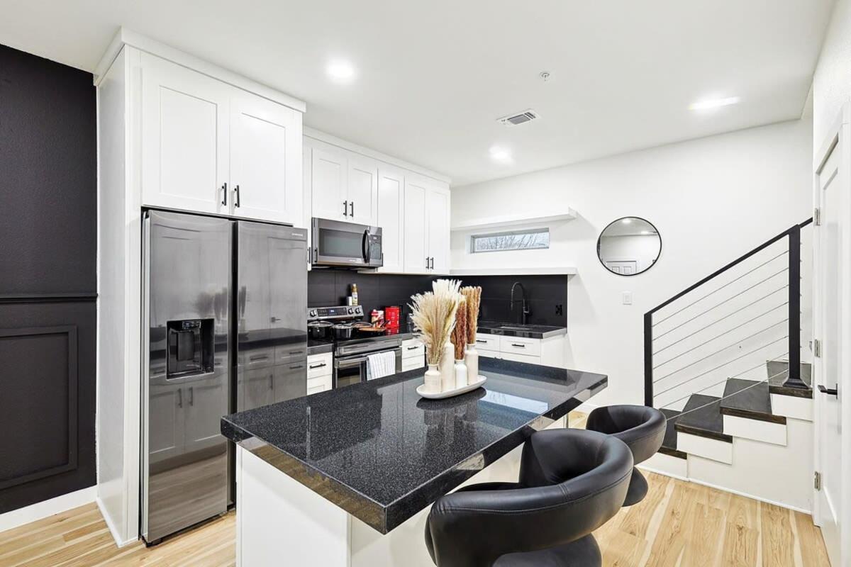 New 2B Townhome Near At&T Global Life 6Flag Arlington Exteriér fotografie